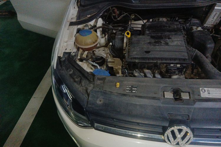 Volkswagen Polo 2019 car image #28