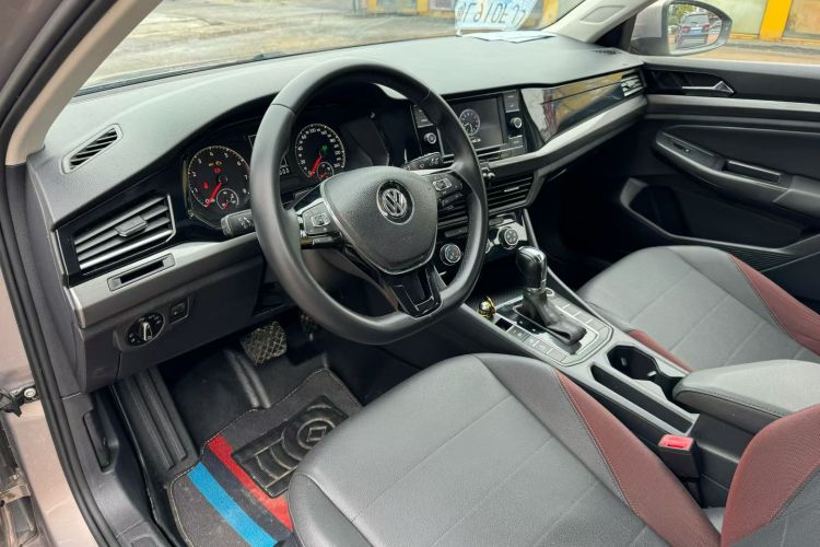 Volkswagen Bora 2019 image de voiture #11