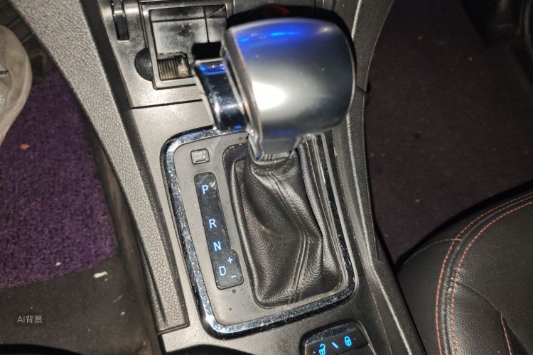 GEELY Emgrand 2015 #16 GEELY Emgrand 2015 car image #16