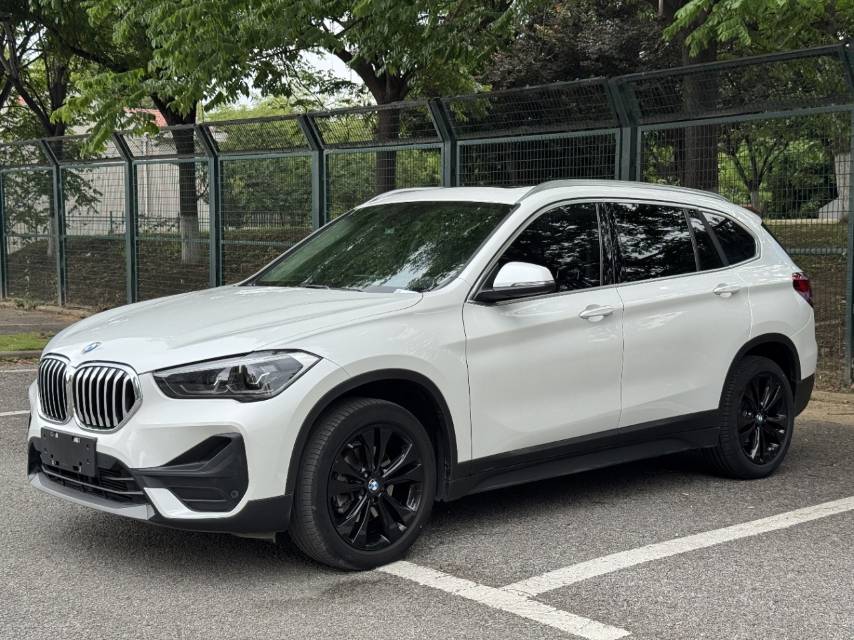 BMW X1 2021 car image 