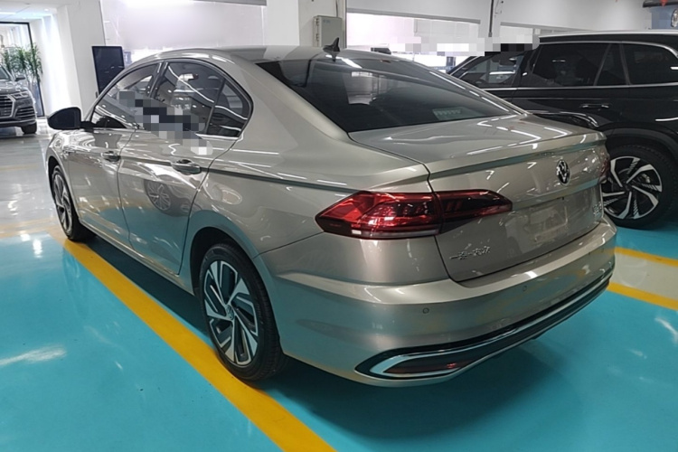 Volkswagen Bora 2023 car image #7