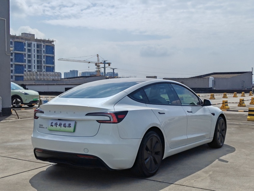 Tesla Model 3 2023 #6 Tesla Model 3 2023 car image #6