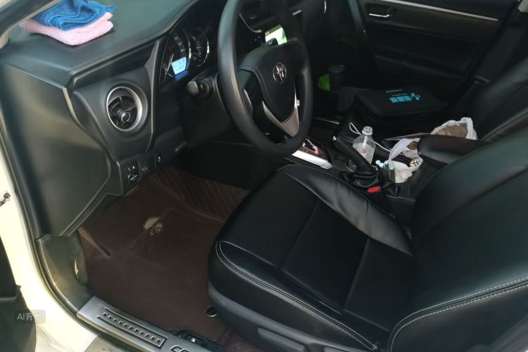 Toyota Corolla 2018 immagine di auto #18