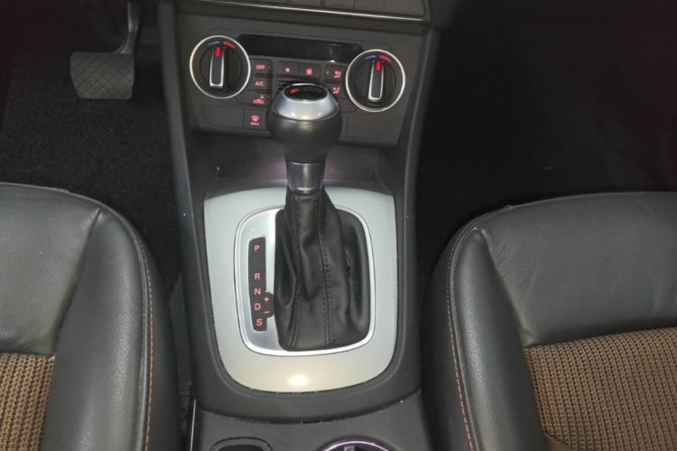 Audi Q3 2018 #14 Audi Q3 2018 car image #14