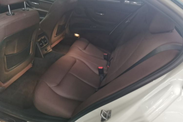BMW 3 Series 2018 #13 BMW 3 Series 2018 car image #13