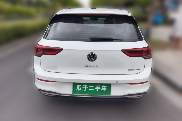 Volkswagen Golf 2022 car image #4