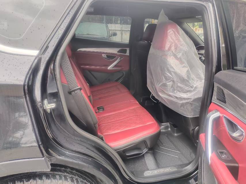 Jetour X70 PLUS 2023 car image #9
