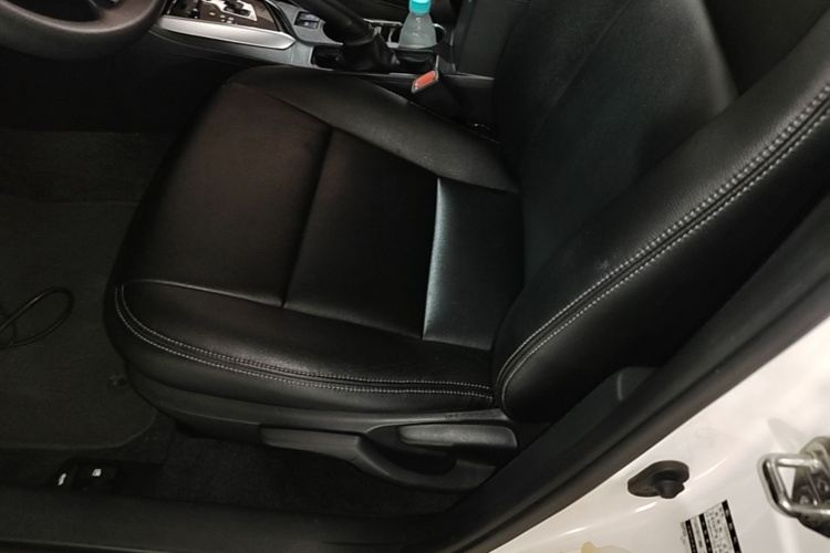 Toyota Corolla 2018 #20 Toyota Corolla 2018 car image #20