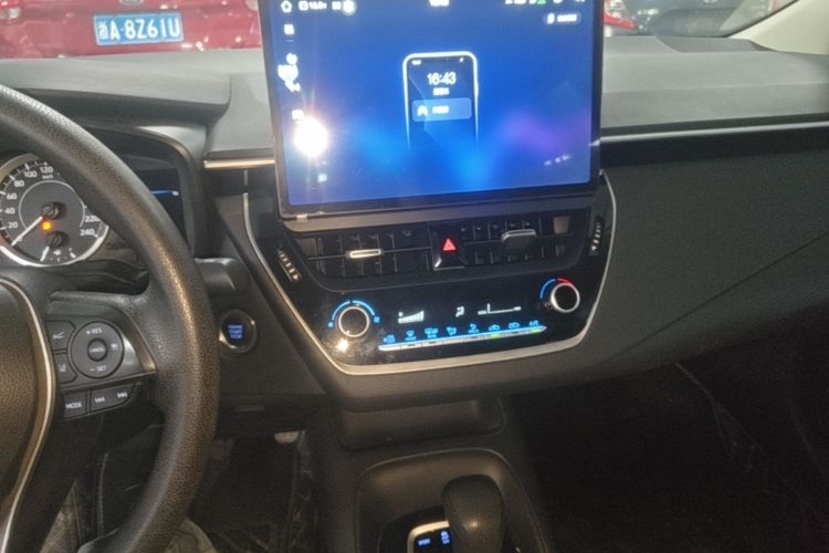 Toyota Corolla 2021 car image #13