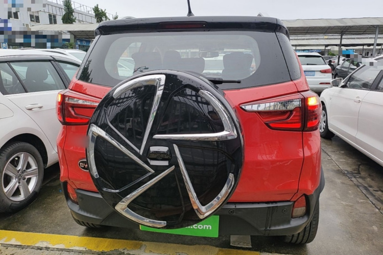 BYD Yuan 2016 #6 BYD Yuan 2016 car image #6