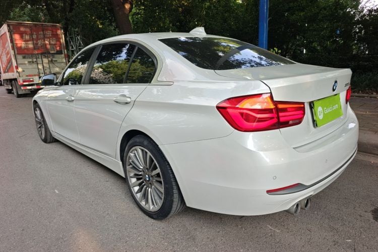 BMW 3 Series 2019 #5 BMW 3 Series 2019 car image #5