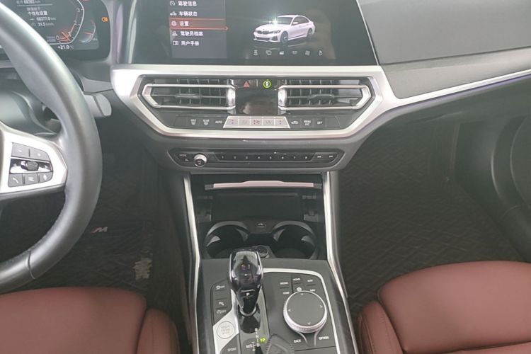 BMW 3 Series 2021 car image #13