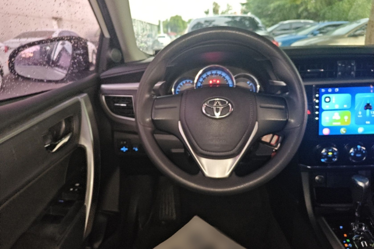 Toyota Corolla 2017 car image #11