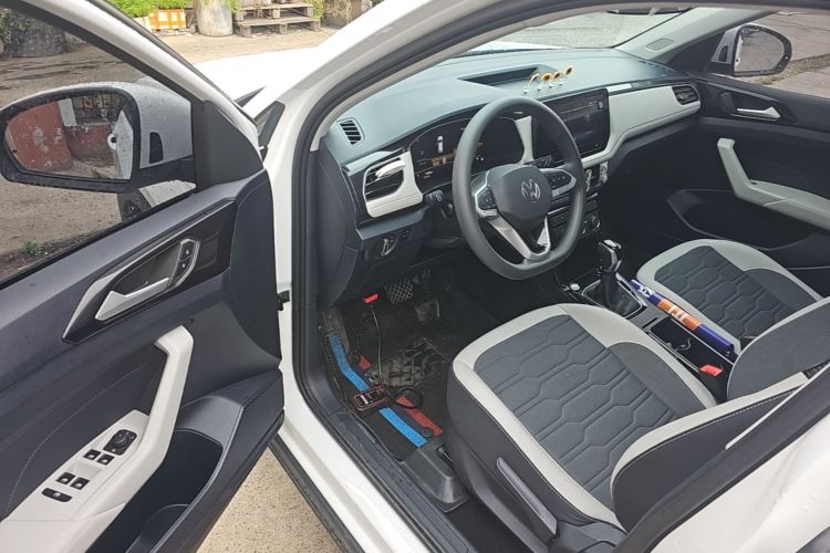 Volkswagen Tharu 2025 car image #16