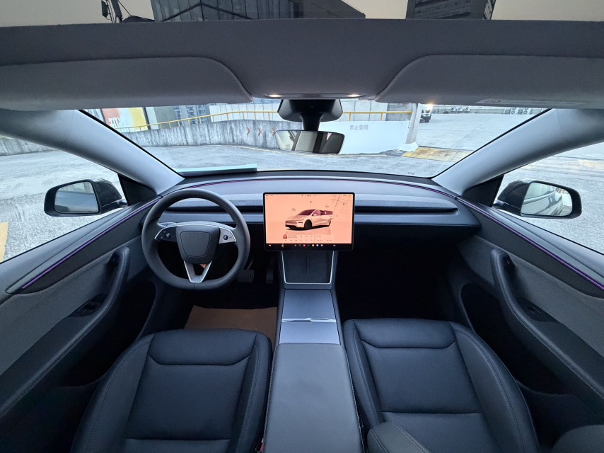Tesla Model Y 2025 изображение автомобиля #5