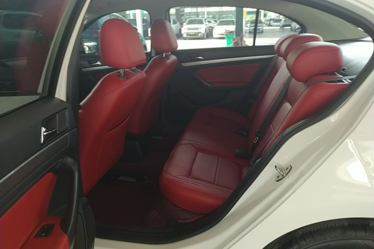 Volkswagen Lavida 2024 car image #17