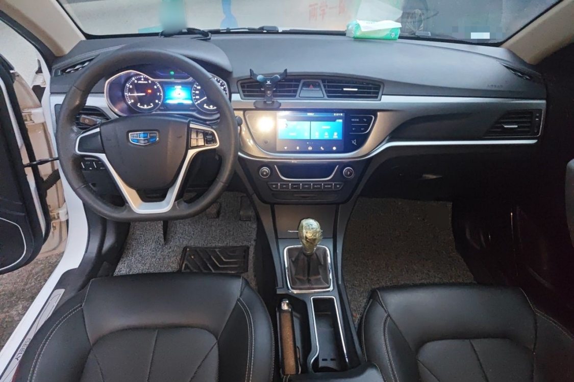 GEELY Emgrand 2018 car image #21