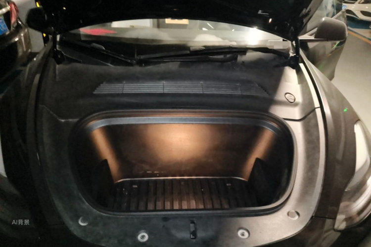 Tesla Model Y 2023 car image #22