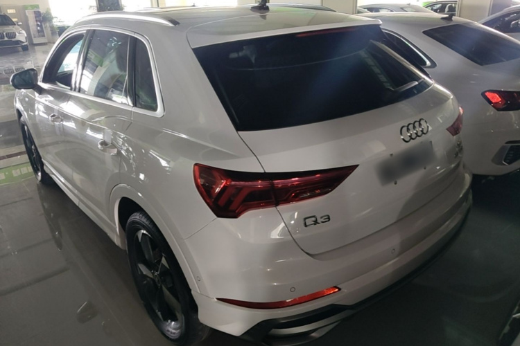 Audi Q3 2023 #5 Audi Q3 2023 car image #5