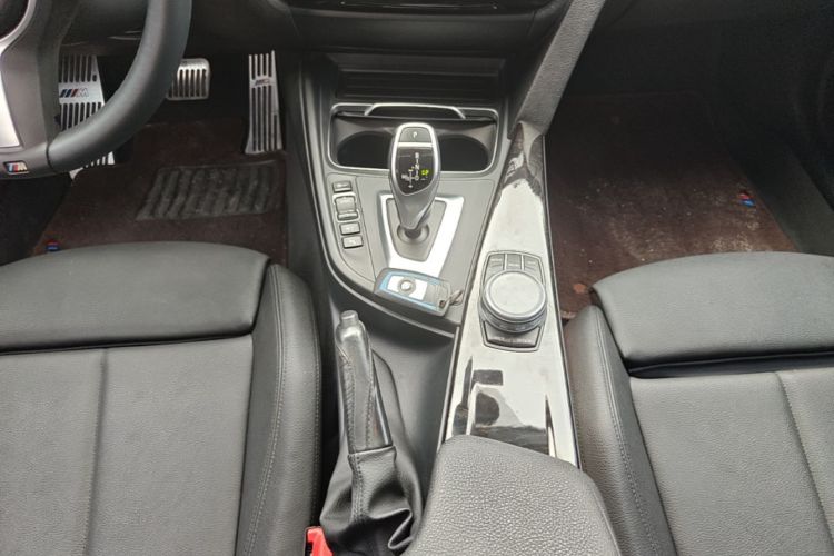 BMW 3 Series 2019 #18 BMW 3 Series 2019 car image #18