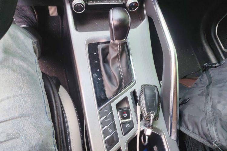 GEELY Coolray 2020 #16 GEELY Coolray 2020 car image #16