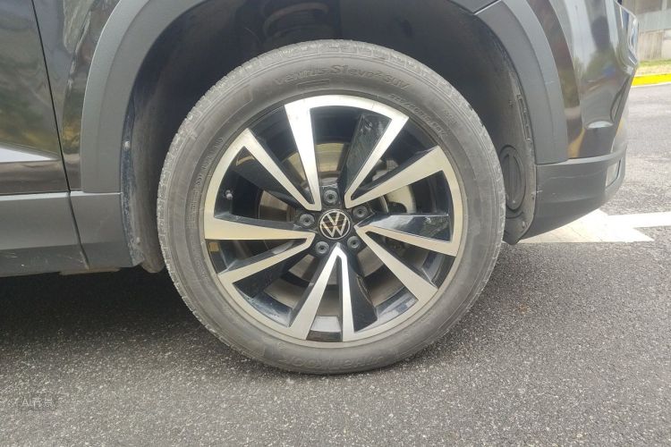 Volkswagen Tharu 2021 car image #9
