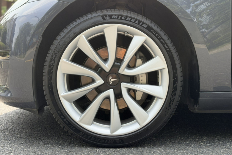 Tesla Model 3 2020 #3 Tesla Model 3 2020 car image #3