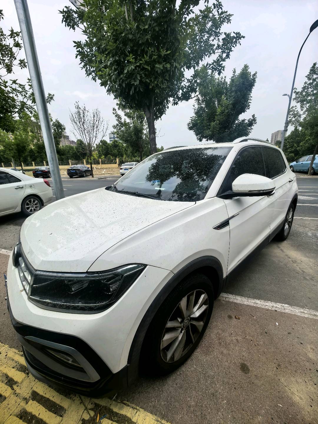 Volkswagen T-Cross 2020 Volkswagen T-Cross 2020 car image