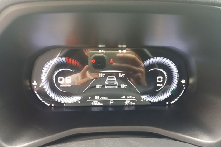 GEELY Emgrand 2025 car image #12