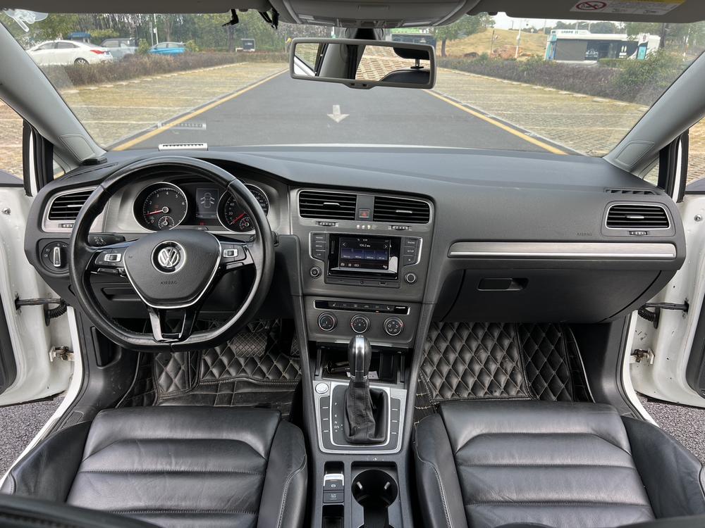 Volkswagen Golf 2016 car image #7