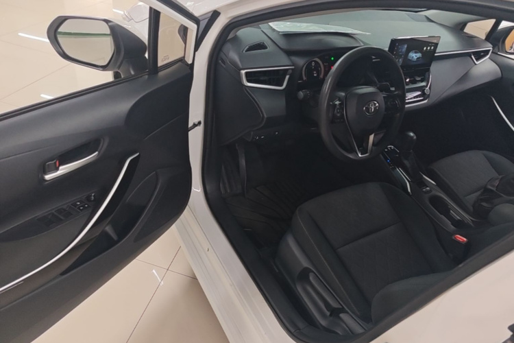 Toyota Corolla 2023 car image #16