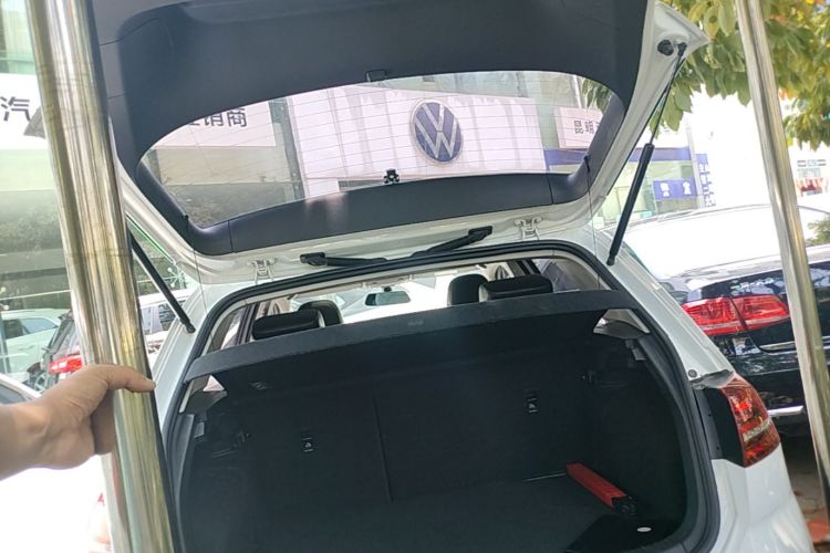 Volkswagen Golf 2017 #19 Volkswagen Golf 2017 car image #19