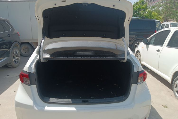 Toyota Corolla 2022 immagine di auto #19