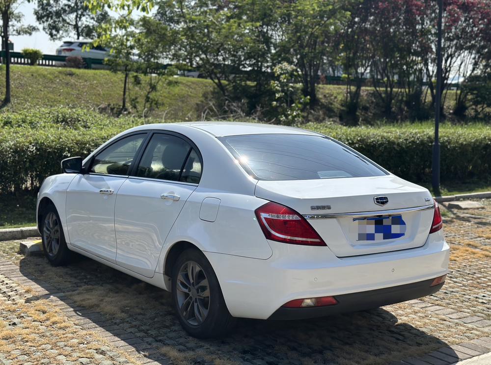 GEELY Emgrand 2016 car image #4