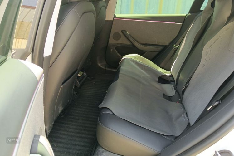 Tesla Model 3 2024 car image #19
