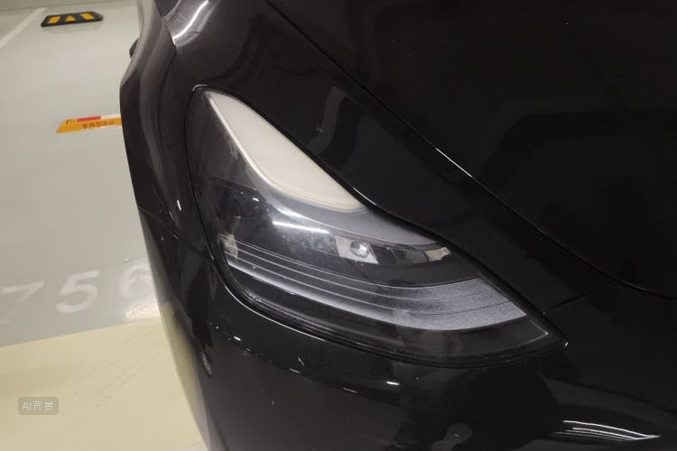 Tesla Model Y 2023 immagine di auto #8