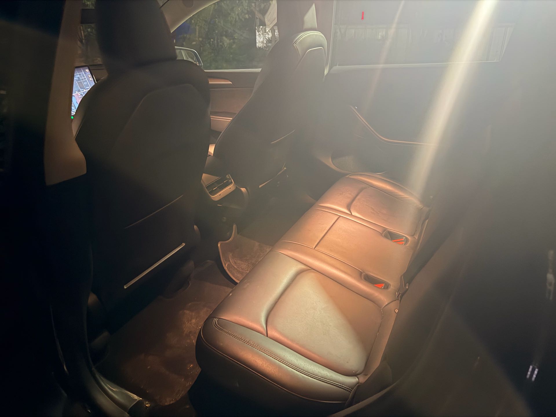 Tesla Model Y 2021 #4 Tesla Model Y 2021 car image #4