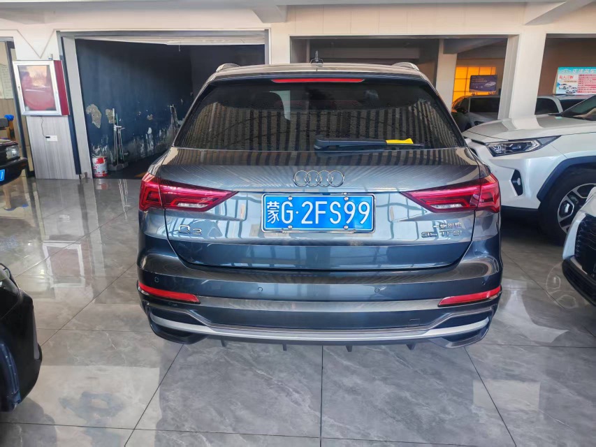 Audi Q3 2023 immagine di auto #5