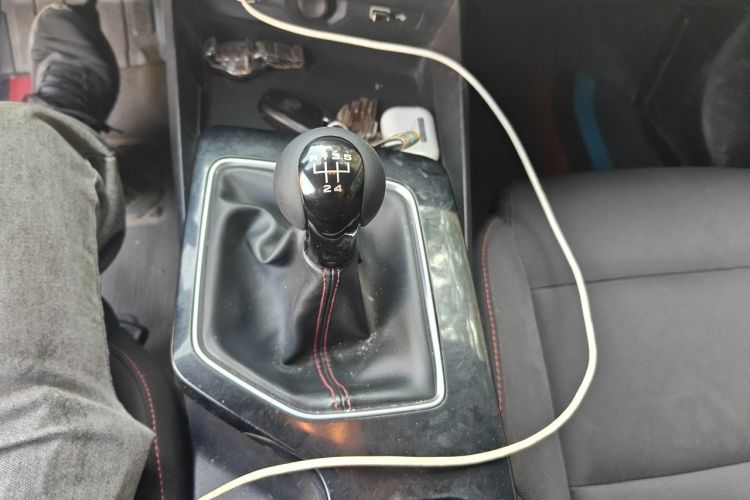 MG 5 2023 #14 MG 5 2023 car image #14