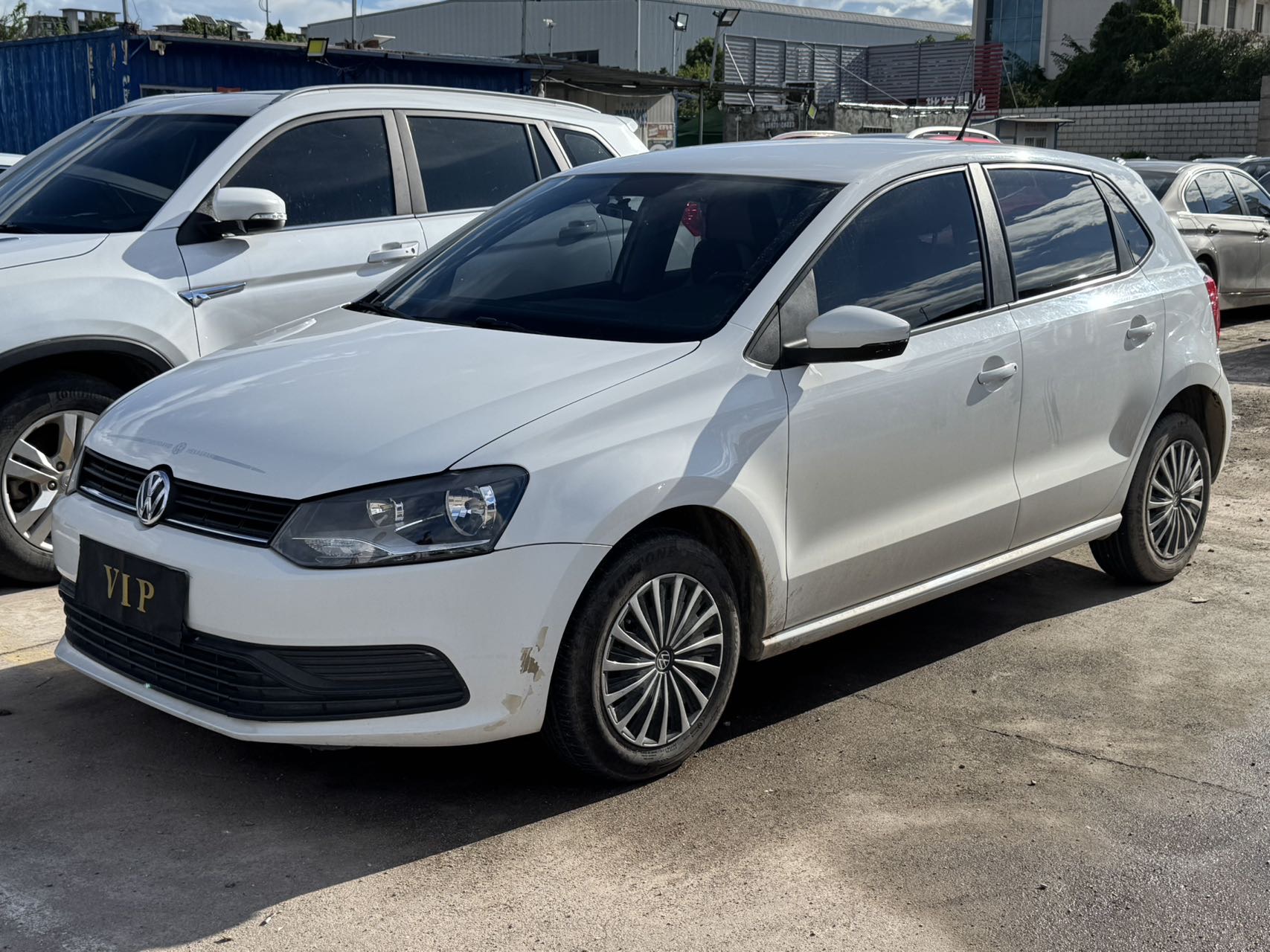 Volkswagen Polo 2017 car image 