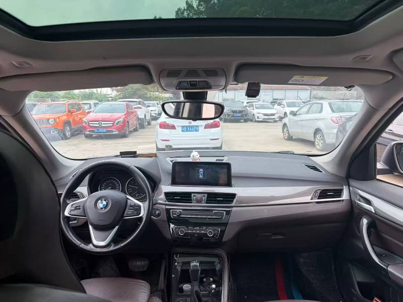 BMW X1 2018 immagine di auto #3