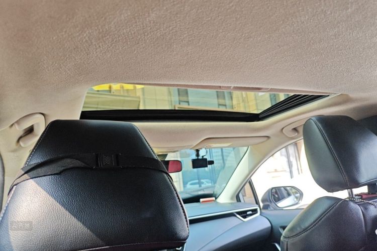 Toyota Corolla 2019 #20 Toyota Corolla 2019 car image #20