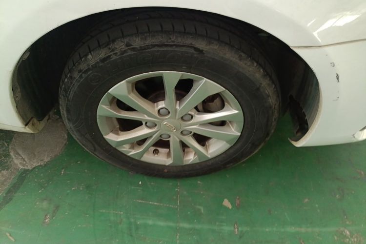 GEELY Emgrand 2021 #6 GEELY Emgrand 2021 car image #6