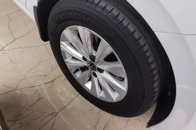 Volkswagen Lavida 2024 car image #9
