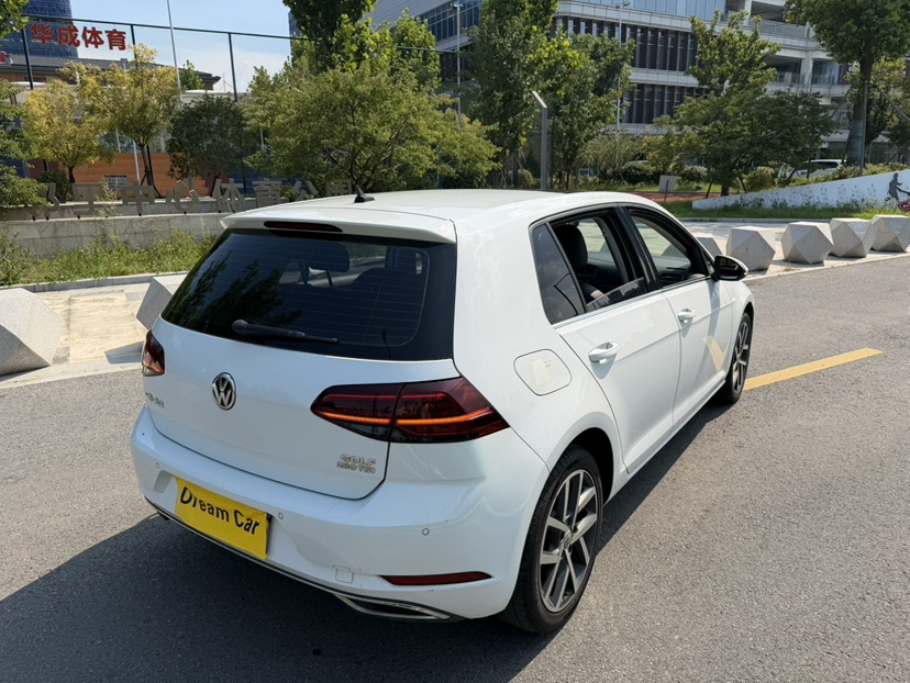 Volkswagen Golf 2020 #4 Volkswagen Golf 2020 car image #4