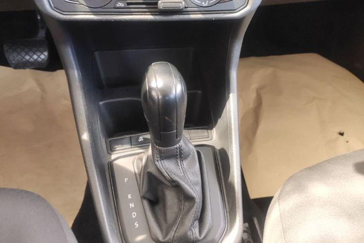 Volkswagen Santana 2021 car image #14