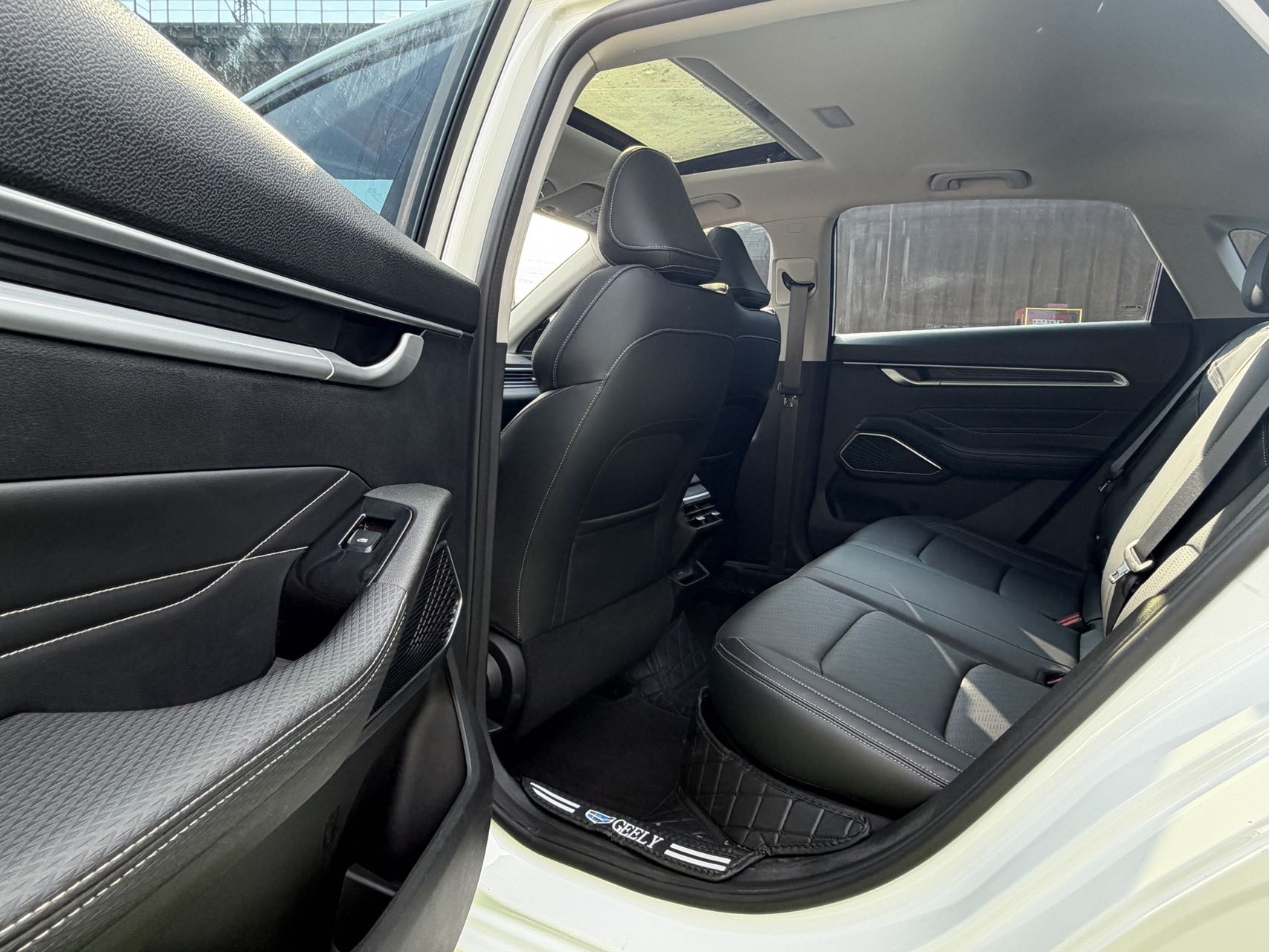 GEELY Emgrand 2021 #9 GEELY Emgrand 2021 car image #9