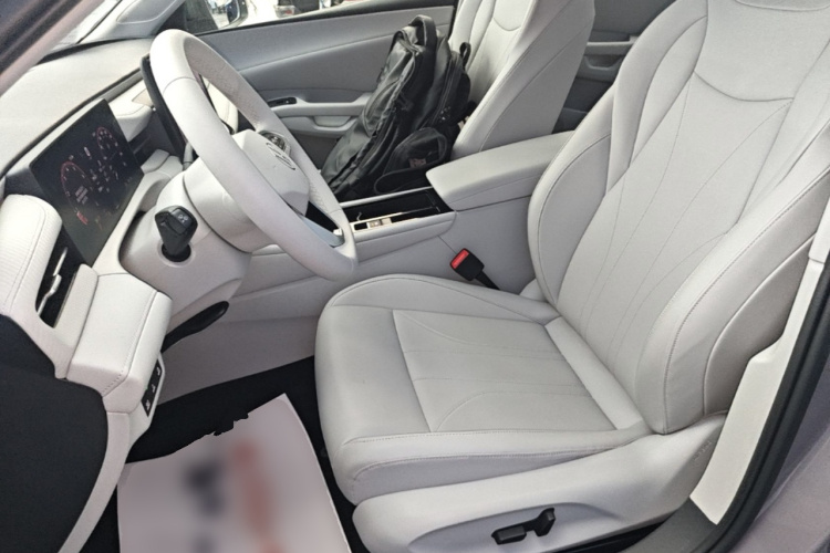2025 #15 2025 imagen de coche #15