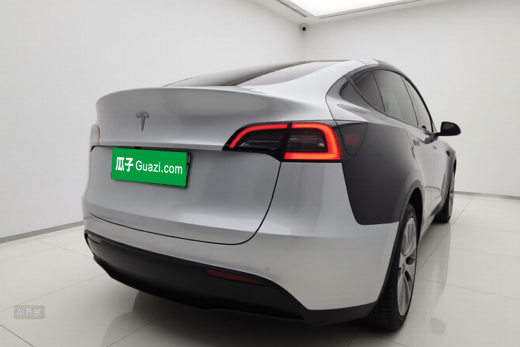 Tesla Model Y 2022 car image #6