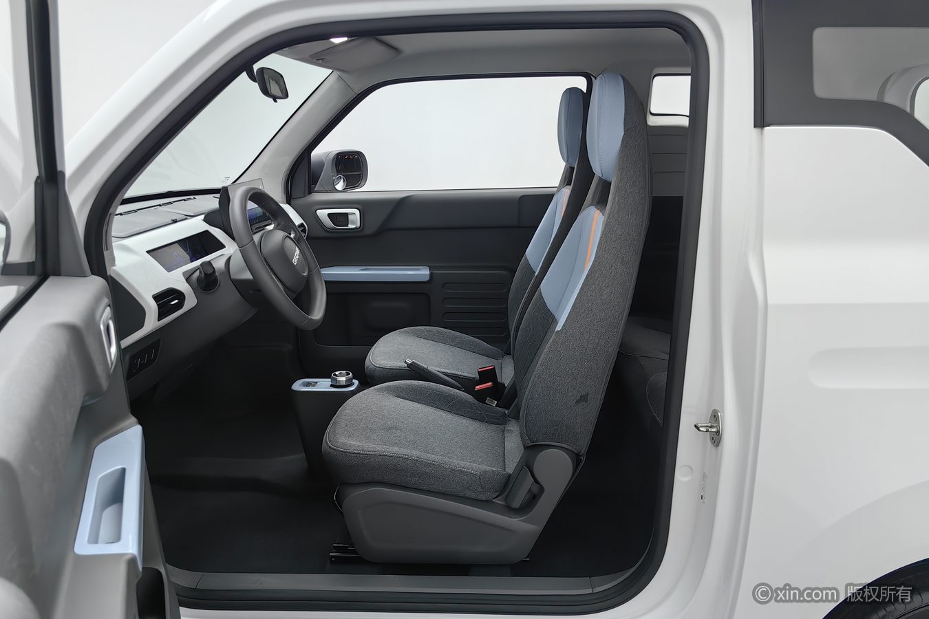 2023 car image #10